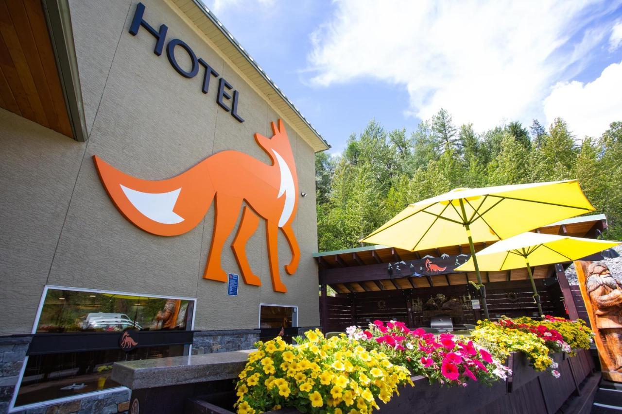 Fernie Fox Hotel Exterior photo